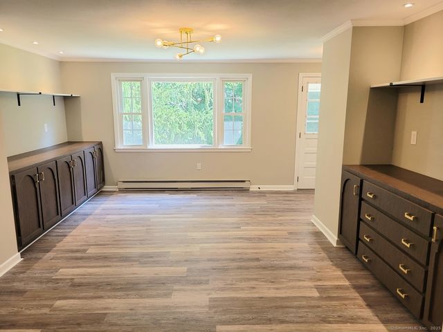 101 Haynes Road, West Hartford, CT 06117