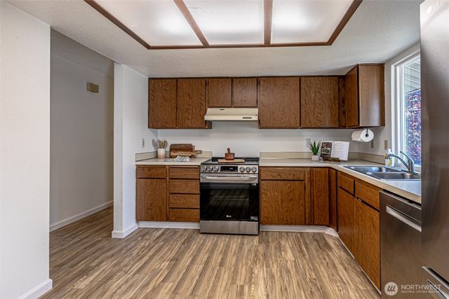 3925 SW 336th Place, Federal Way, WA 98023