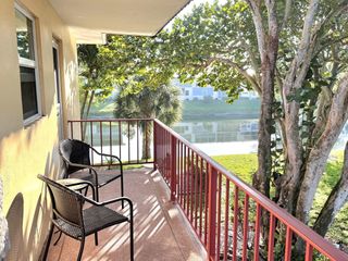 209 Oxford 100 209, West Palm Beach, FL 33417