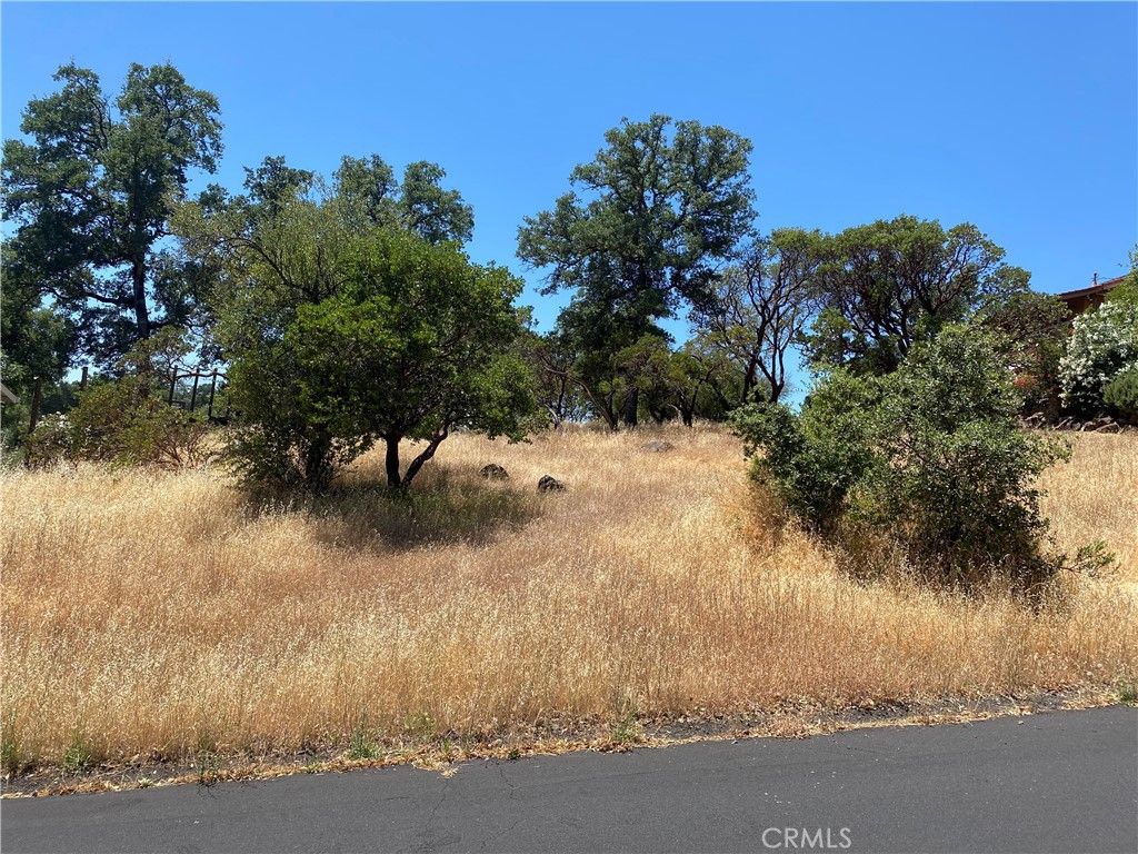 Image 1 of property listing at 18267 N Shore Drive, Hidden Valley Lake, CA 95467
