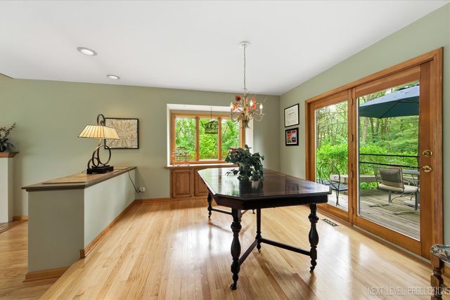 39W795 Reindeer Trail, St. Charles, IL 60175