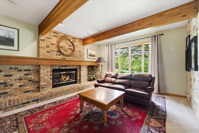 39W795 Reindeer Trail, St. Charles, IL 60175