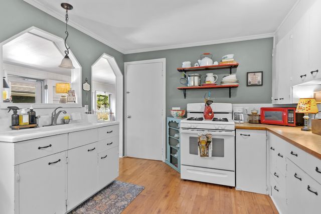 615 Buckley, Elk Rapids, MI 49629