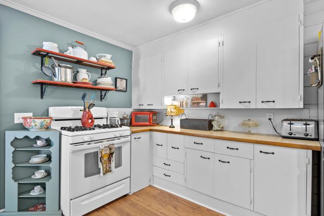 615 Buckley, Elk Rapids, MI 49629