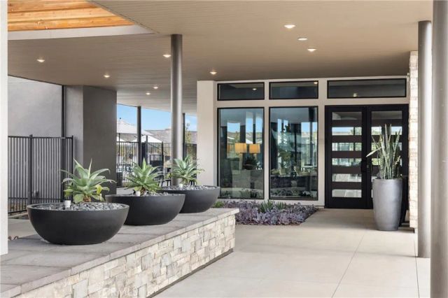 4794 Habitat Drive, Fontana, CA 92336