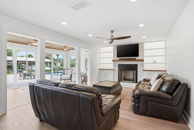 2310 SHIPWRECK Circle W, Jacksonville, FL 32224