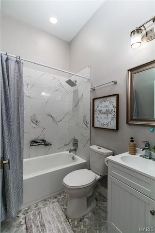 3921 Blair Avenue, St Louis, MO 63107