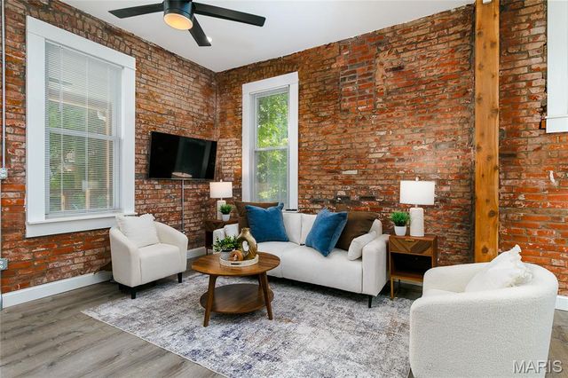 3921 Blair Avenue, St Louis, MO 63107