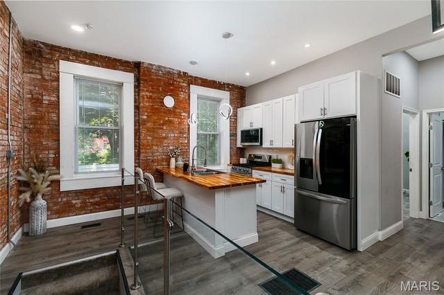 3921 Blair Avenue, St Louis, MO 63107
