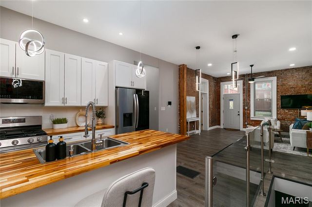 3921 Blair Avenue, St Louis, MO 63107