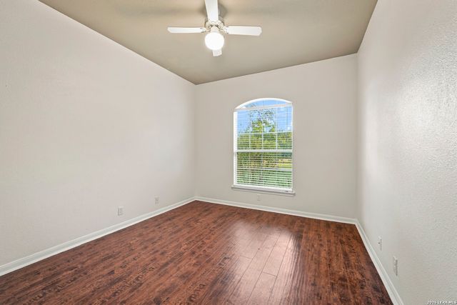 5212 HONEYSUCKLE BR, Bulverde, TX 78163