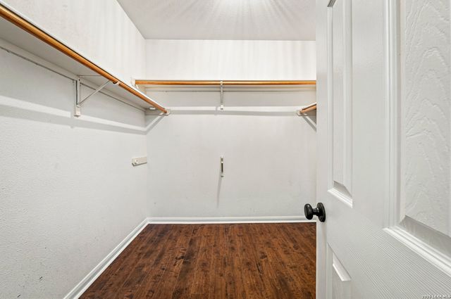 5212 HONEYSUCKLE BR, Bulverde, TX 78163