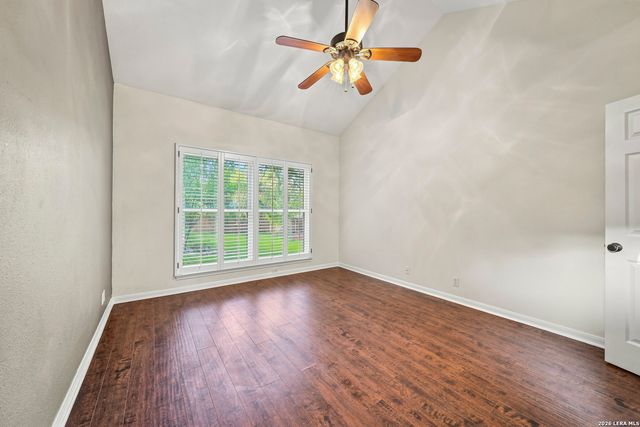 5212 HONEYSUCKLE BR, Bulverde, TX 78163