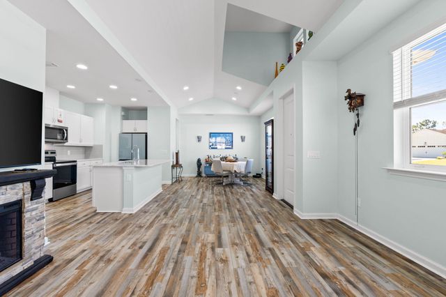 8390 Jollymon Way, Panama City Beach, FL 32413