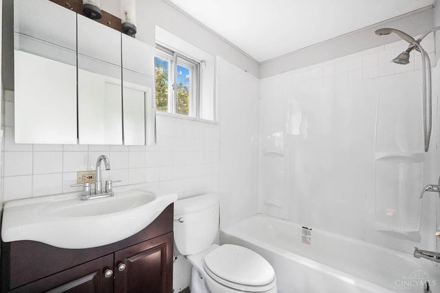 659 W Kemper Road, Forest Park, OH 45246