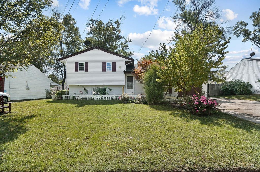 659 W Kemper Road, Forest Park, OH 45246