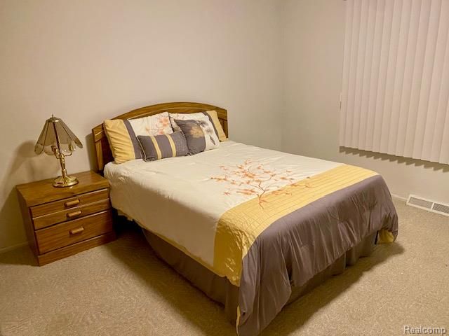 13612 Canterbury Drive, Sterling Heights, MI 48312