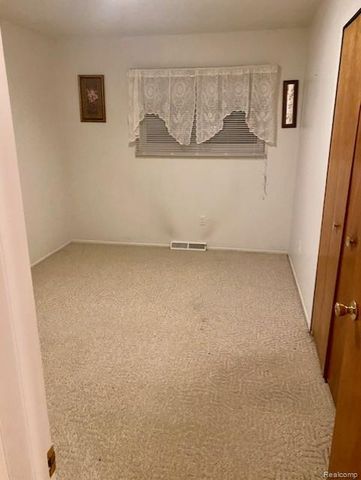 13612 Canterbury Drive, Sterling Heights, MI 48312