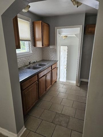 9658 Beaverland, Detroit, MI 48239