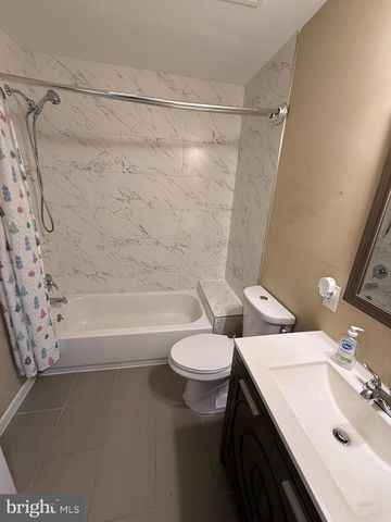 3209 GARTSIDE, Baltimore, MD 21244