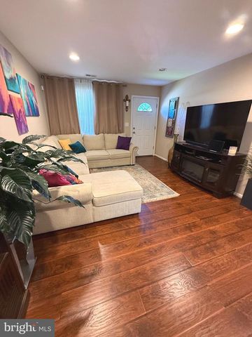 3209 GARTSIDE, Baltimore, MD 21244