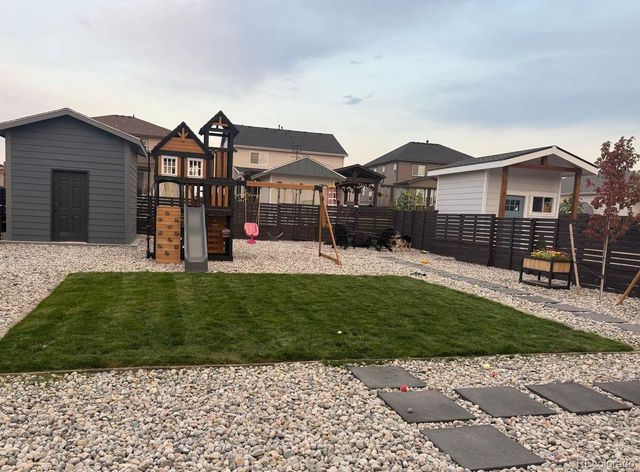 220 S Vandriver Way, Aurora, CO 80018