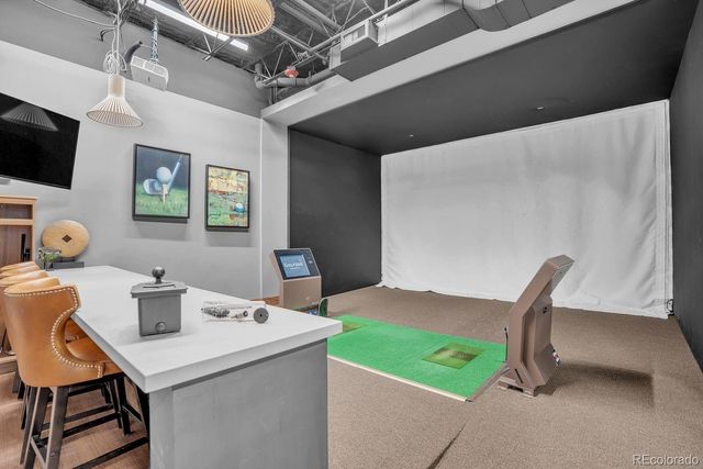 220 S Vandriver Way, Aurora, CO 80018