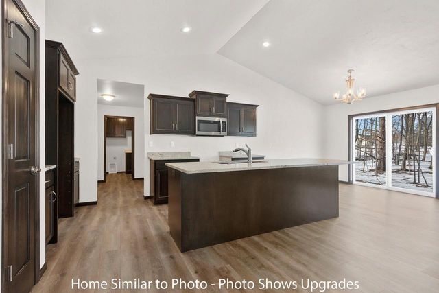 1715 BETTY JEAN LANE, Green Bay, WI 54313