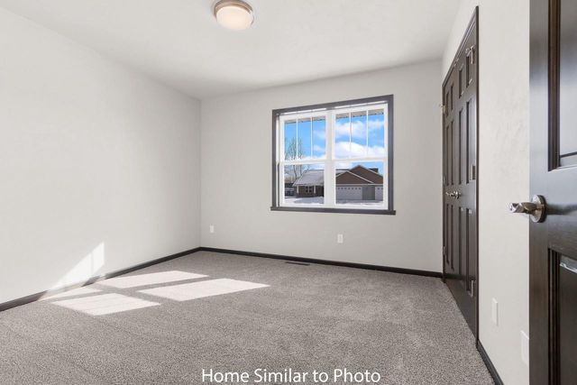 1715 BETTY JEAN LANE, Green Bay, WI 54313