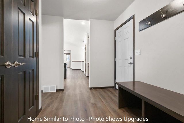 1715 BETTY JEAN LANE, Green Bay, WI 54313