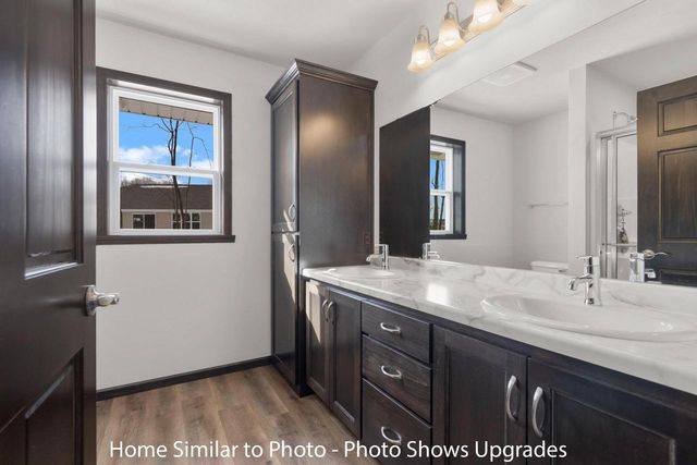 1715 BETTY JEAN LANE, Green Bay, WI 54313