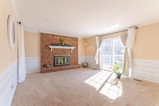 6713 Lincoln Avenue, Evansville, IN 47715