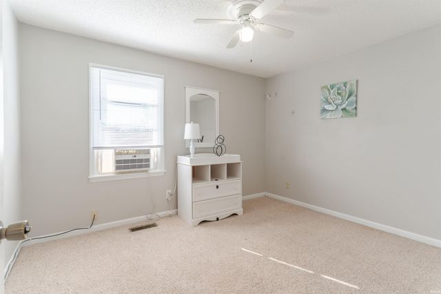 6713 Lincoln Avenue, Evansville, IN 47715