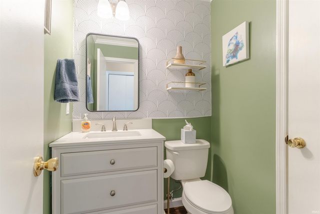 6713 Lincoln Avenue, Evansville, IN 47715