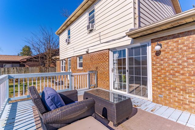 6713 Lincoln Avenue, Evansville, IN 47715