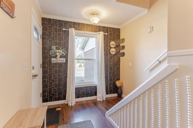 6713 Lincoln Avenue, Evansville, IN 47715