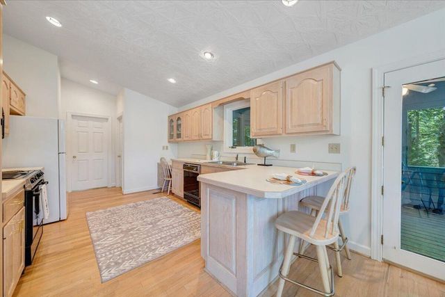194-220 Kings WAY, Wirtz, VA 24184