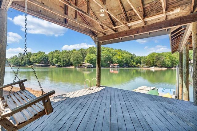 194-220 Kings WAY, Wirtz, VA 24184