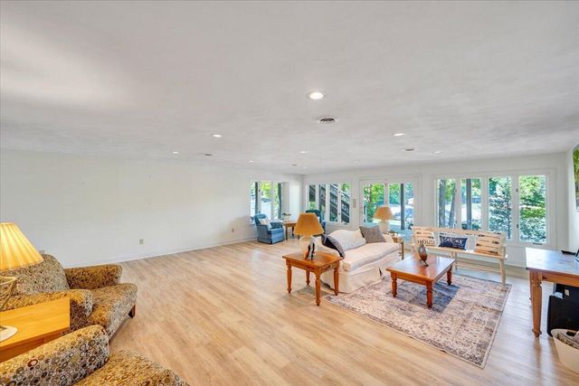 194-220 Kings WAY, Wirtz, VA 24184