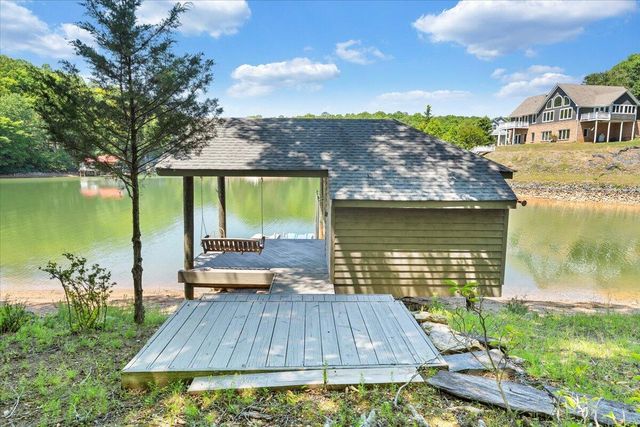194-220 Kings WAY, Wirtz, VA 24184