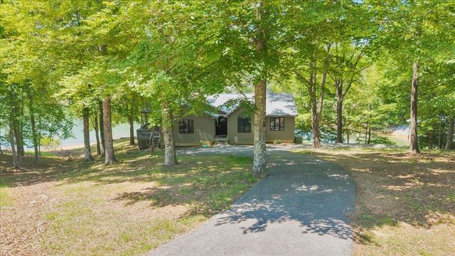 194-220 Kings WAY, Wirtz, VA 24184