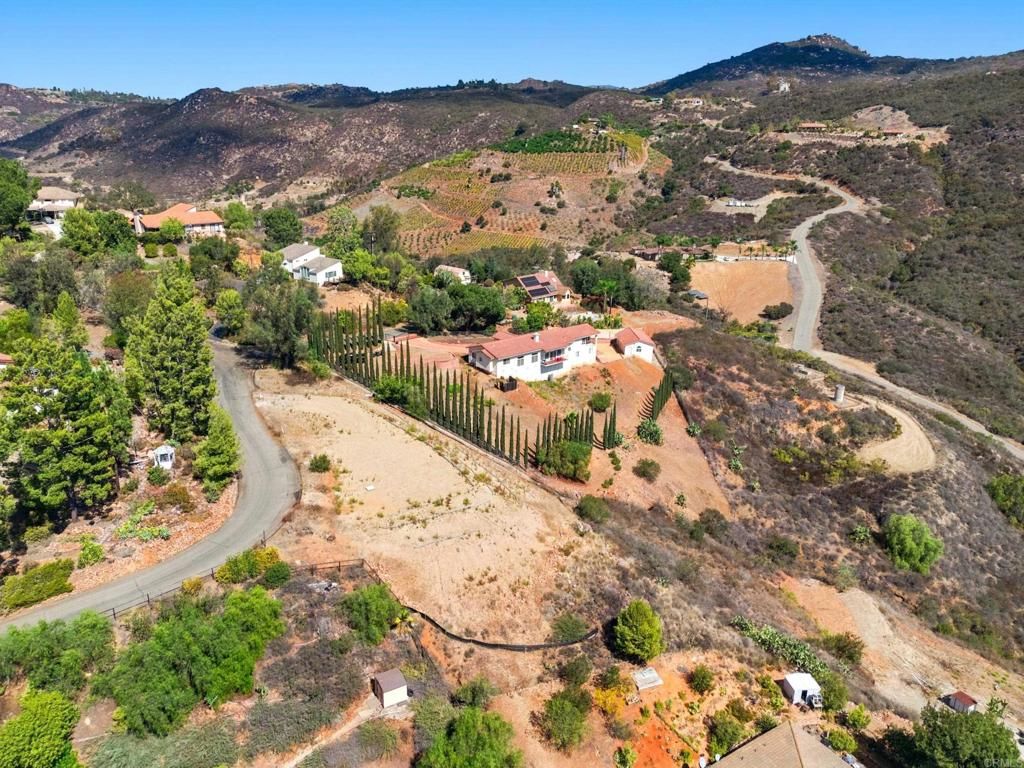 26421 Sky Drive, Escondido, CA 92026 — exterior
