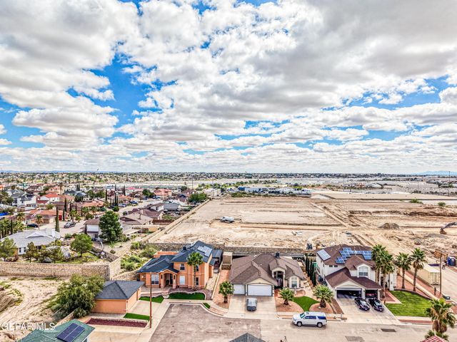 1448 SALLY RAY Way, El Paso, TX 79936