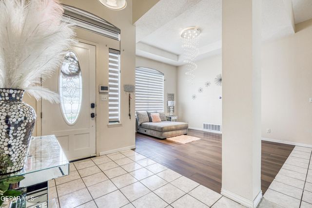 1448 SALLY RAY Way, El Paso, TX 79936