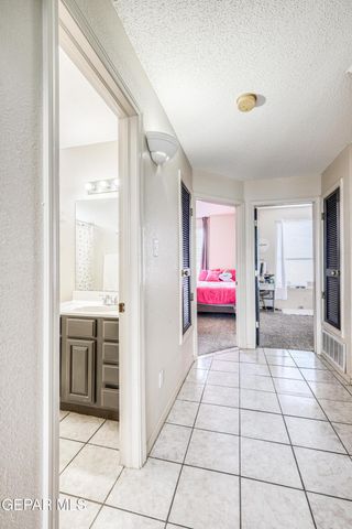 1448 SALLY RAY Way, El Paso, TX 79936