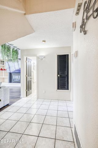 1448 SALLY RAY Way, El Paso, TX 79936