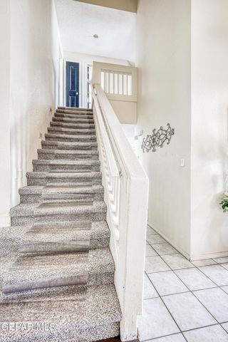 1448 SALLY RAY Way, El Paso, TX 79936