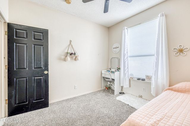 1448 SALLY RAY Way, El Paso, TX 79936