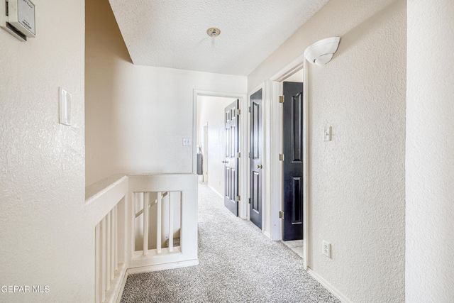 1448 SALLY RAY Way, El Paso, TX 79936