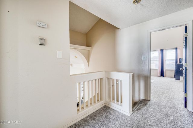 1448 SALLY RAY Way, El Paso, TX 79936